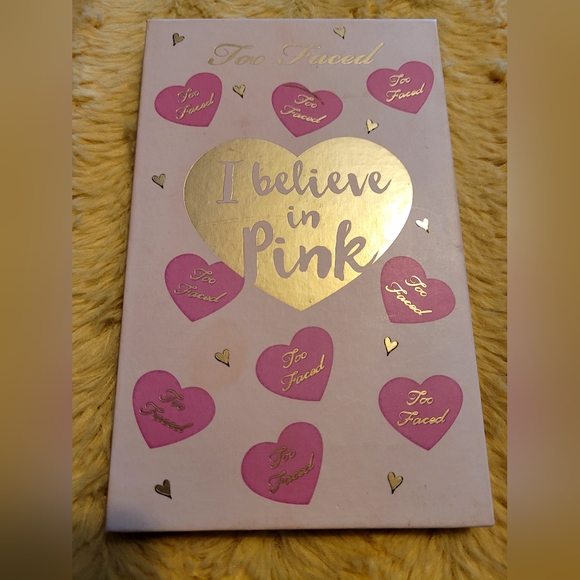 NEW. Too Faced I Believe in Pink Pallette - Picture 1 of 4
